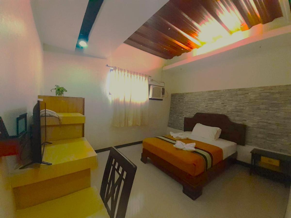 Melsol Hotel Bantay Exterior photo