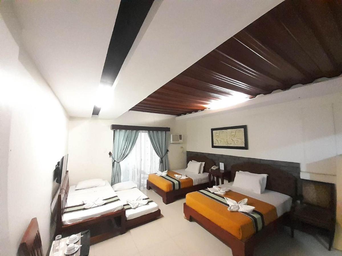 Melsol Hotel Bantay Exterior photo