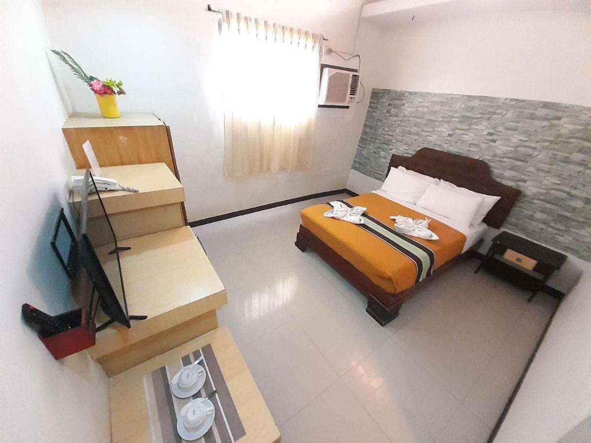 Melsol Hotel Bantay Exterior photo