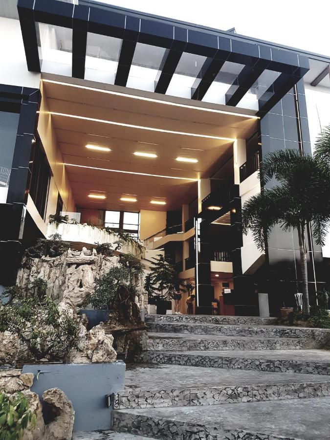 Melsol Hotel Bantay Exterior photo